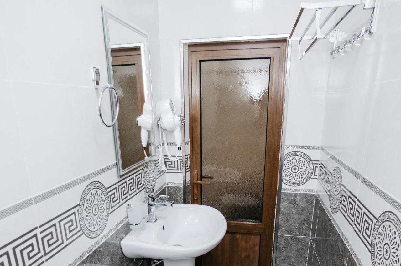 סמרקנד Nazarxan Hotel מראה חיצוני תמונה